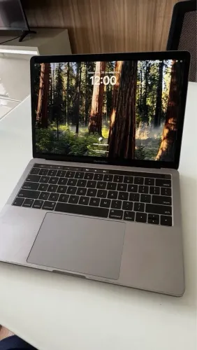 MacBook Pro 13" 2019 - i5 / 8GB RAM / Space Gray (Leia a Descrição)