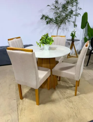Mesa de Jantar Redonda com 4 cadeiras