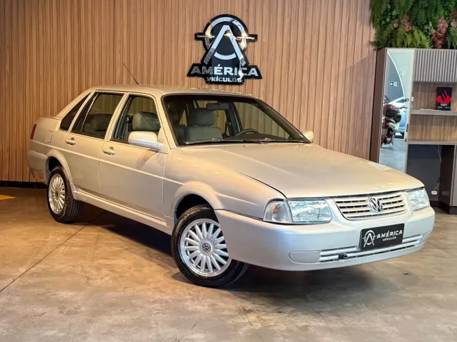 Volkswagen Santana 1.8 MI (álcool) 2005
