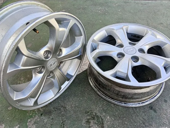 rodas Tucson semi nova aro 15