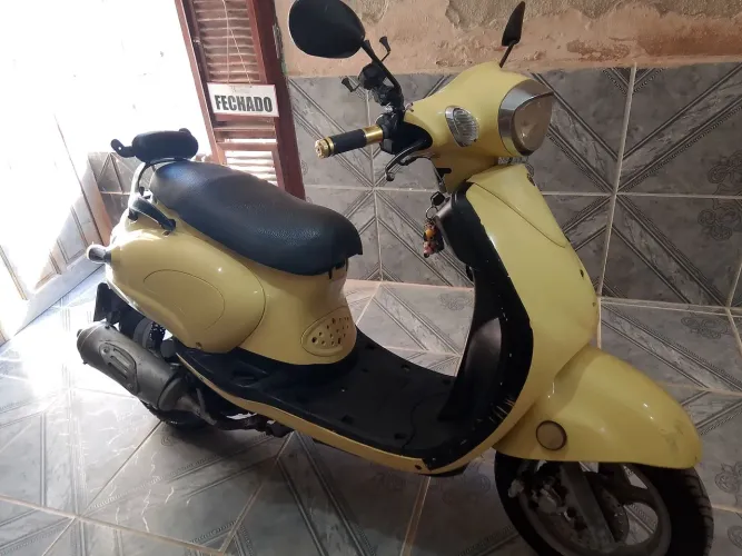 Moto scooter 