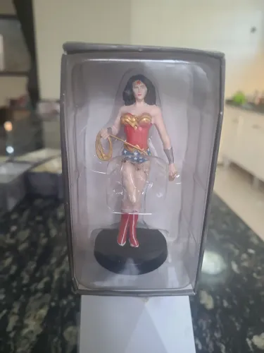 Mulher Maravilha - Boneco Eaglemoss