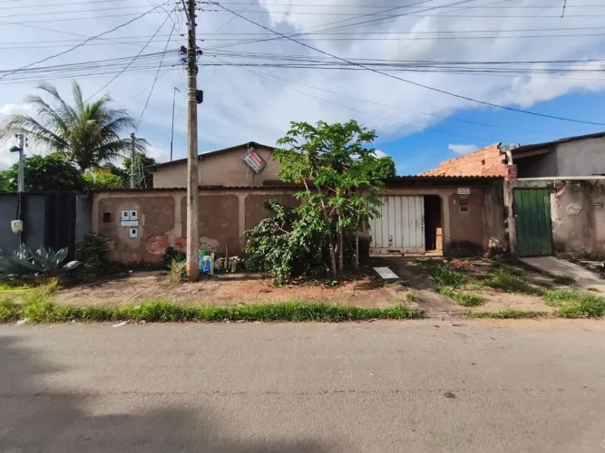 Vendo casa por preço de lote 