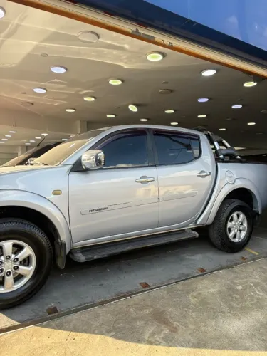 Mitsubishi L200 Triton HPE 3.5 CD V6 24V Flex Aut. 2013