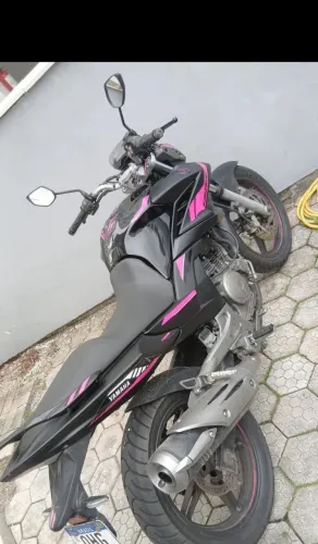 Moto Fazer super novinha
