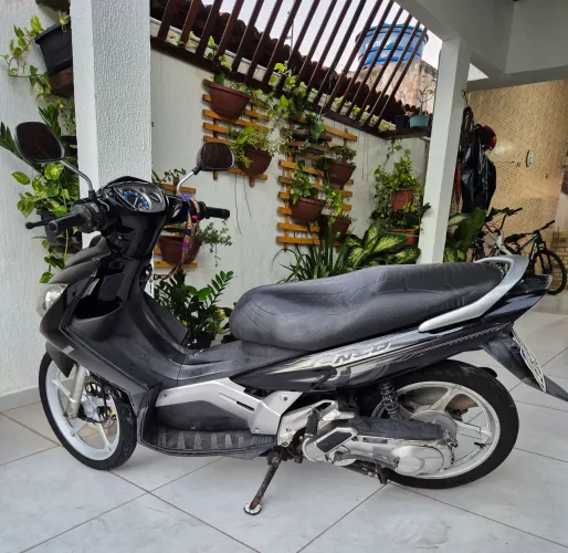 Moto Yamaha Neo 115cc automática otimo estado