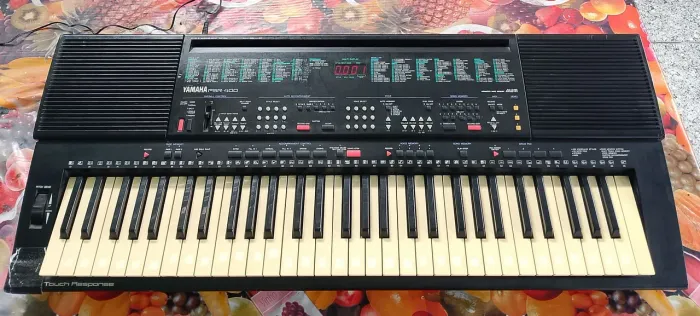 Teclado yamara psr400