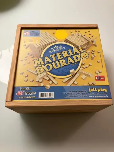 Material Dourado completo 611 peças caixa de madeira