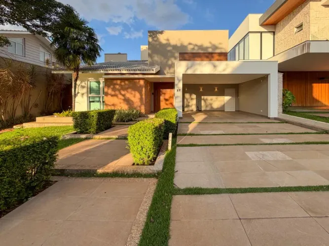 Sobrado à venda em Maringá, Jardim Cidade Monções, com 3 suítes, com 375.08 m², Portal de