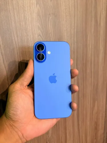 iPhone 16 128GB azul