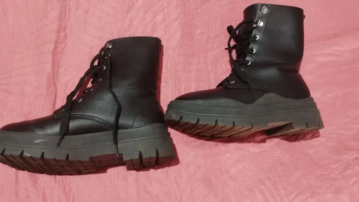 Chinelo e coturno novos n37