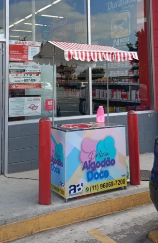 Barraca de pipoca e algodão doce 