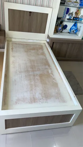 Vende-se Cama