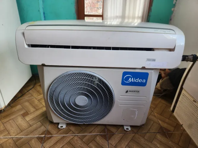 Ar-condicionado 18.000 BTUs Inverter