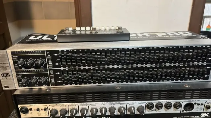 Equalizador Gráfico 31 Bandas Behringer