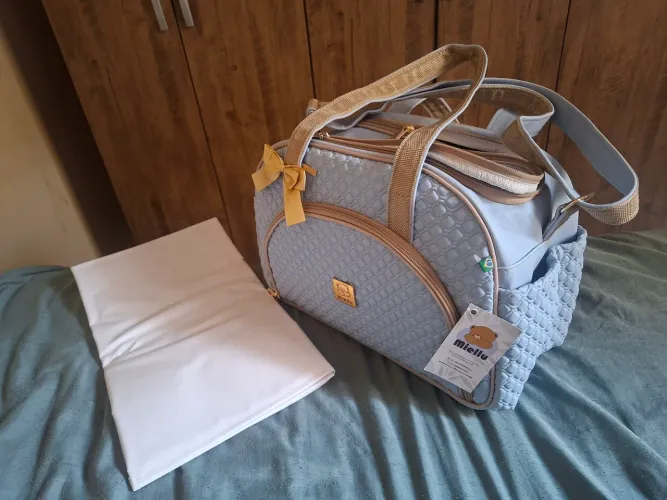 Bolsa de bebê com trocador miellu, com etiqueta nunca foi usada.