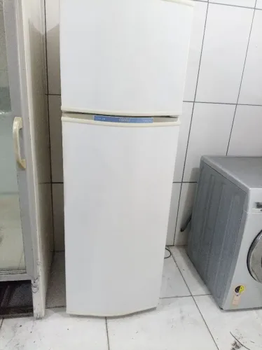 Geladeira Consul Frost Free 127v