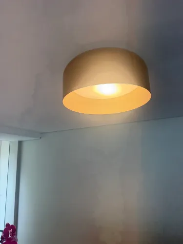 Lustre redondo dourado