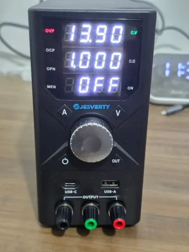 Fonte De Alimentação Regulável SPS-3010X 30V 10A