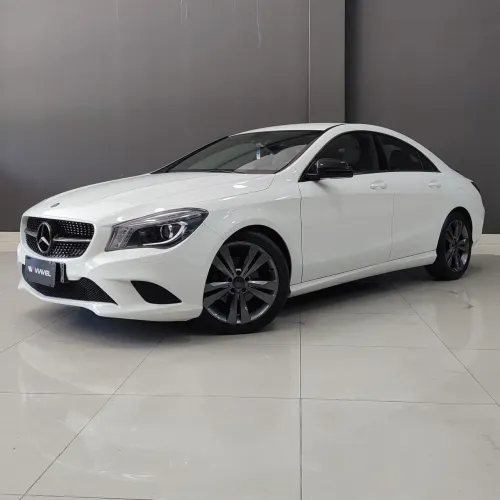 Mercedes-Benz CLA-200 Urban 1.6 TB 16v/flex Aut. 2015