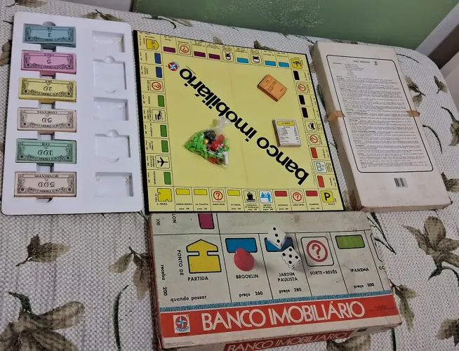Jogo Banco Imobiliário clássico anos 80 Estrela