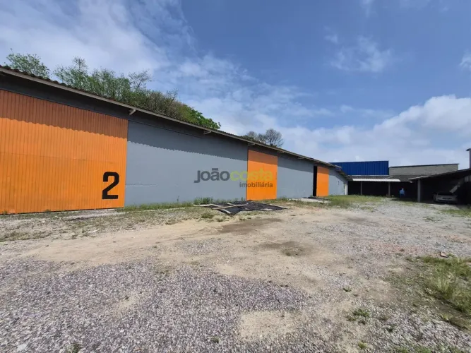 Galpão para Alugar em Barra do Aririu, Palhoça | 533 m²