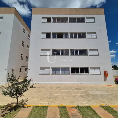 Zona Sul - Apartamento em condições de novo - agende uma visita 2235UDI