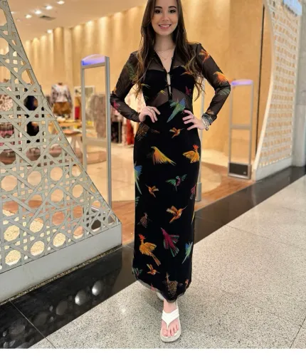 Vestido em tule pássaros da amazonia