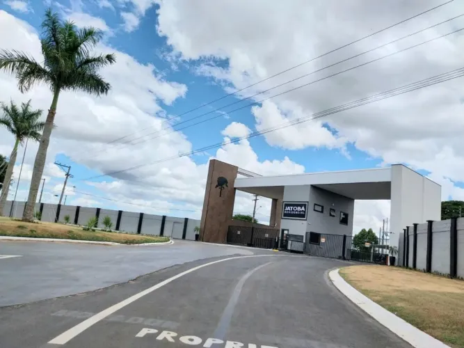 Casa à venda no Condominio Residencial Jatobá com 4 dorm, sendo 4 suítes, Cesário Lange/SP
