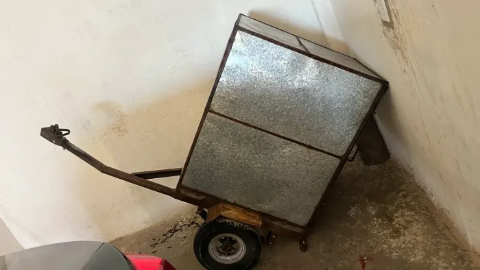 Vendo reboque para moto 