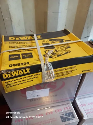 Serra Tico-Tico DeWalt DWE300 (650W)