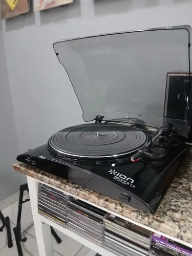 Toca discos Ion Profile Lp