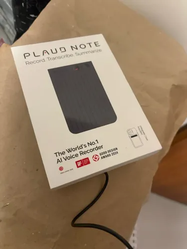 Plaud gravador IA