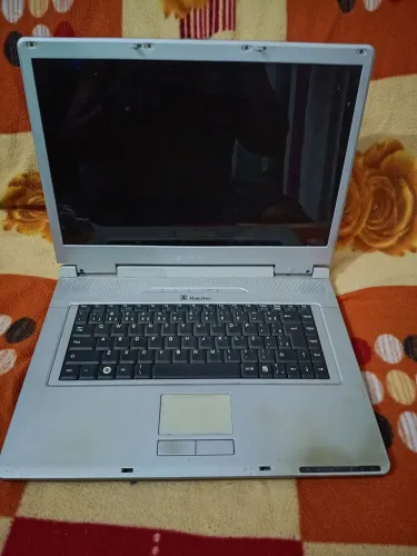 NOTEBOOK ITAUTEC INFOWAY NOTE W7645 TELA QUEIMADA (LEIA O ANÚNCIO)