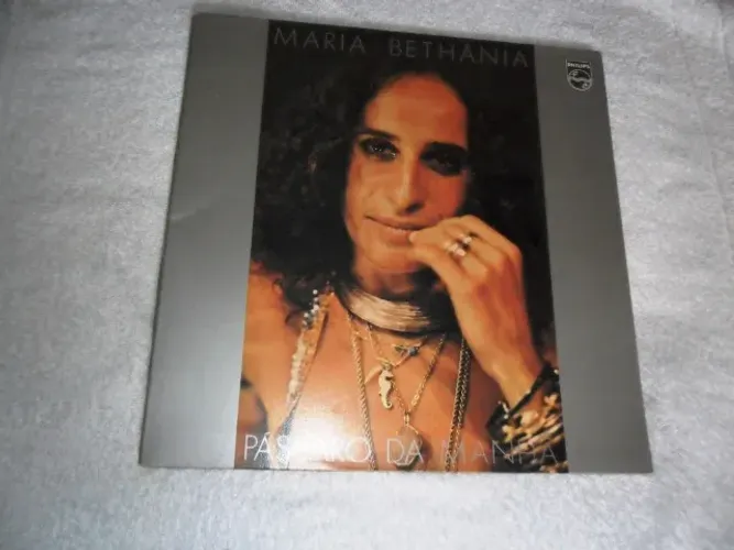 Disco de vinil Maria Bethânia - Passaro da Manhã - ótimo estado