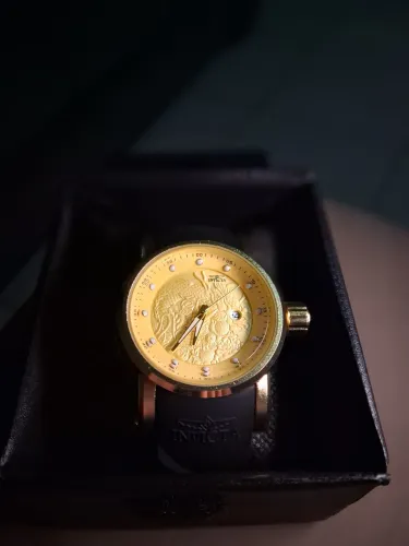 Relógio Invicta Yakuza Dourado + Preto