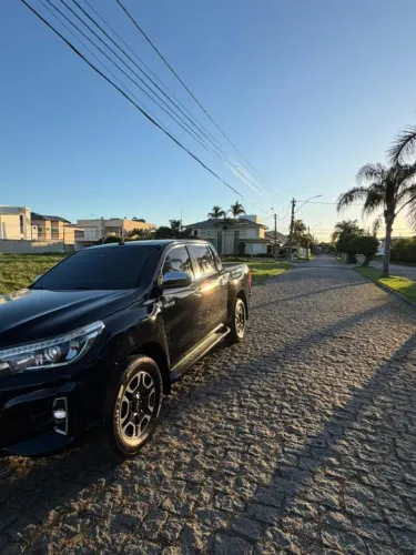 Toyota Hilux CD SRX 4X4 2.8 TDI 16V Diesel Aut. 2019