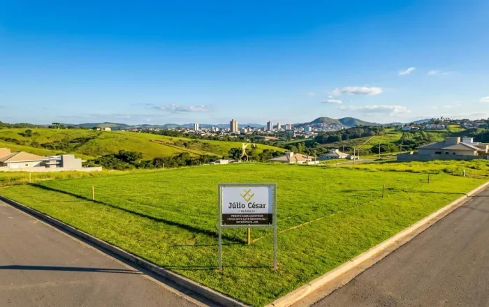 Lote Residencial de 300m² em Divinópolis (Bairro Fabio Notini) Ótima Oportunidade