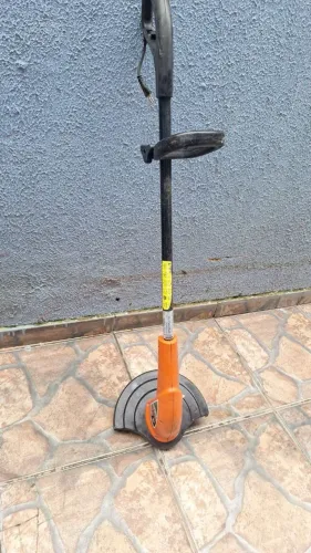Venda de Uma Roçadeira + Aparador De Grama.