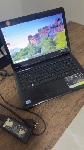 Vendo notebook core i3 , 4GB , 256 memória ssd 