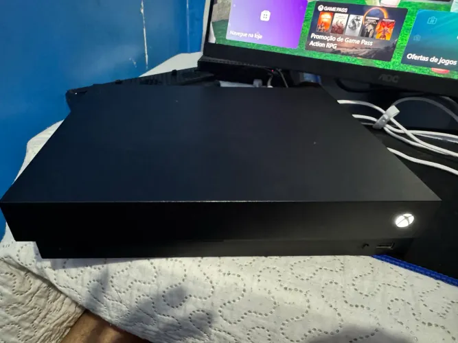 VENDO XBOX ONE X