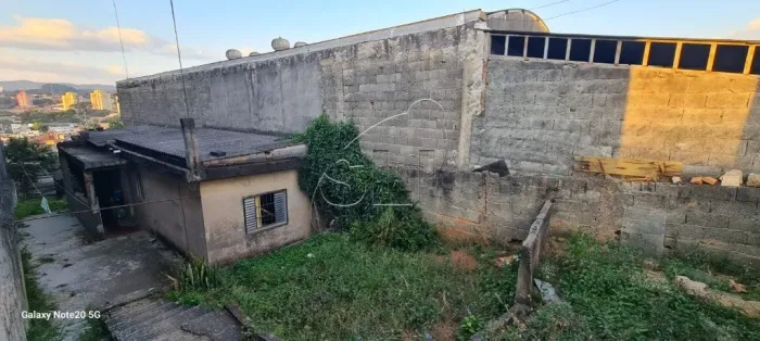 ? Terreno à venda - Rua Fazenda Monte Alegre