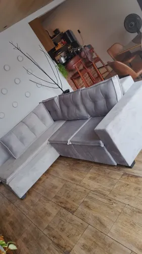 Sofá retrátil com chaise
