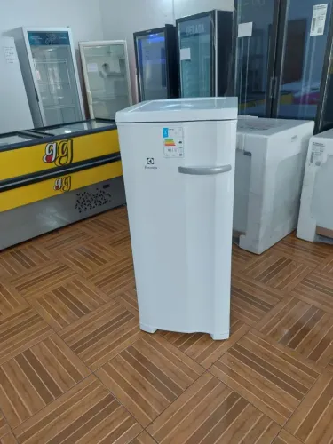 Freezer Vertical Electrolux Novo