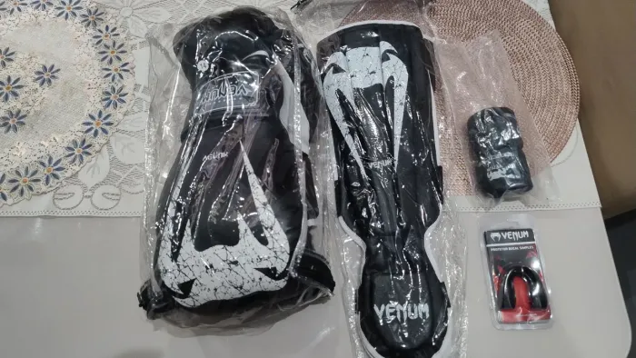 Kit Muay Thai Venum Completo