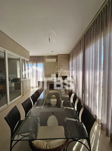 Vendo excelente casa no condomínio Privillège