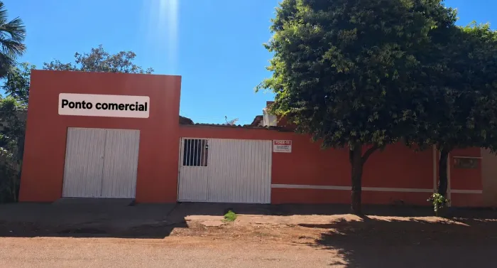 Casa com ponto comercial a venda - centro 