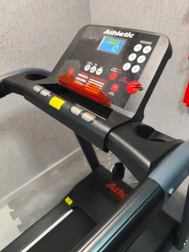 Esteira Athletic Racer 16km/h