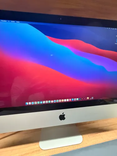 iMac 21,5" Apple - Late 2015 | SSD 256 GB | Excelente estado