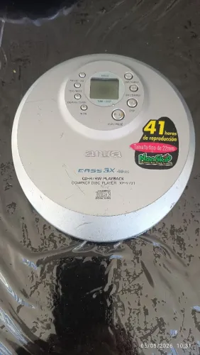CD portátil Aiwa para recuperação.